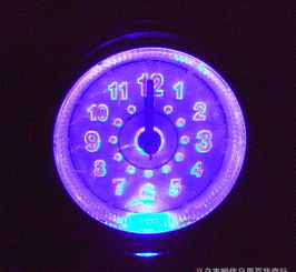 創(chuàng)意三合一多功能臺燈 臺燈·夜燈·鬧鐘的完美結(jié)合